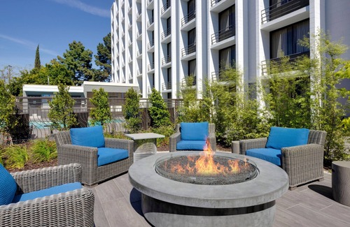 San Jose Hotel | Holiday Inn San Jose - Silicon Valley by IHG