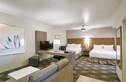 Chihuahua Hotel | Holiday Inn & Suites Chihuahua Expo