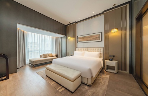 Huayuan Road Area Hotel | Holiday Inn Zhengzhou by IHG