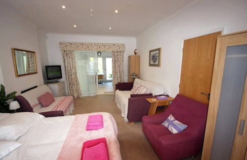 Bidborough Apartment | Holiday Studio Flat/BnB
