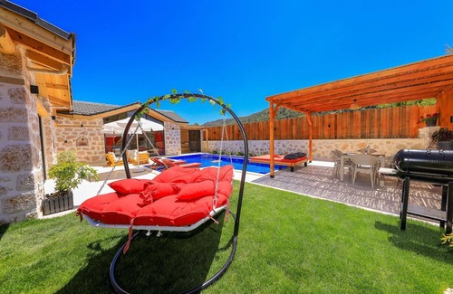 Sarıbelen Villa | Holiday villa for 5 people with specially designed, sauna
