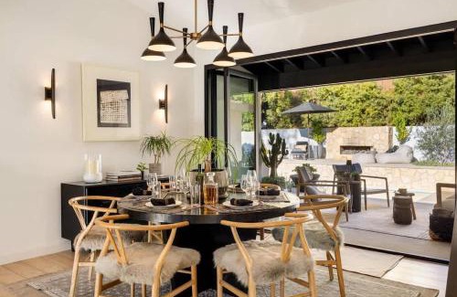 Hollywood Hills House | Hollywood Hills Villa by Universal - Pool - Dogs OK