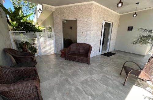 Balneario Mogiano House | Home 172 | Casa c/piscina 1000m praia Cond. Morada Praia
