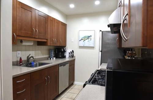 Annapolis Condo | Home 2 Stay