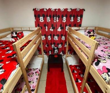 Oakpoint House | Home away from home close to parks - Pet Friendly