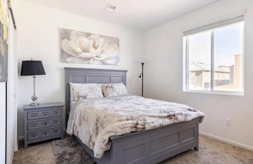Commerce City House | Home away from Home near Denver International Airport