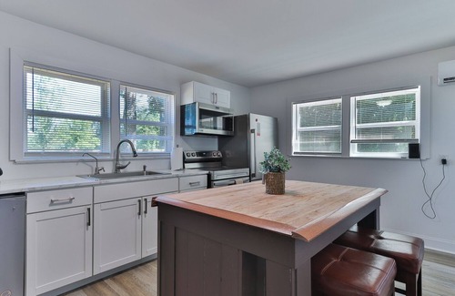 Boger City Apartment | Home away from home