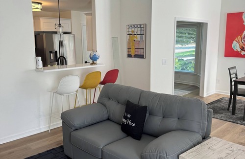 Greensboro House | Home away from Home