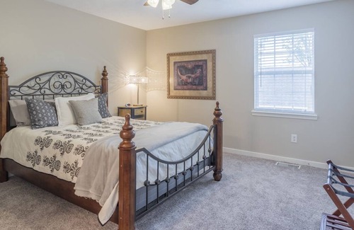 Starkville House | Home away from home -- centrally located, newly renovated!