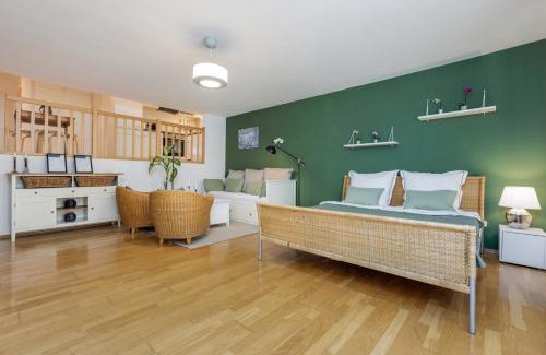 Wiesbaden Apartment | Home by Doni I Zentral I Haustiere erlaubt I Balkon I Parkplatz l 4 PAX