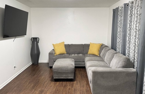 Great Bend House | Home of Quivira Ave