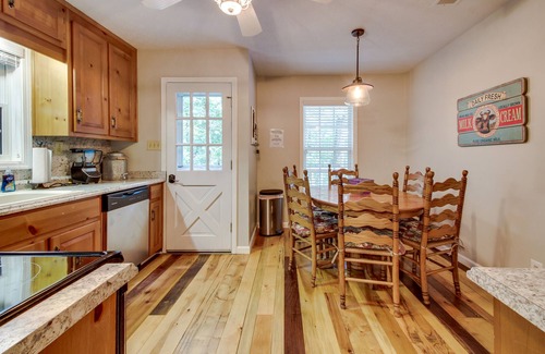 Sautee Nacoochee Cabin | Home on 8 Wooded Acres with Creek, Private Hot Tub, Screened-In Deck & Firepit