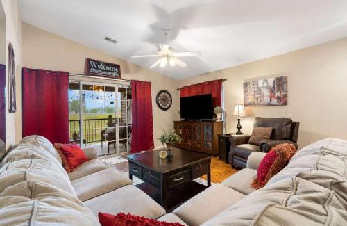 Branson House | Home on the Golf Range - Holiday Hills Branson Golf Resort Outdoor Pools