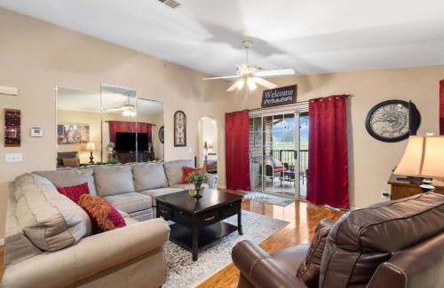 Branson House | Home on the Golf Range - Holiday Hills Branson Golf Resort Outdoor Pools