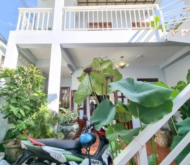 Central Mui Ne Beach Apartment | Home Stay Sen biển