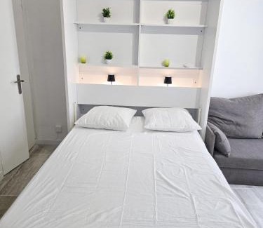 Sisteron Apartment | Home Sweet Studio Sisteron