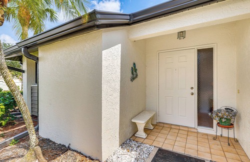 Iona House | Home w/Space to Unwind Near Fort Myers Beach!