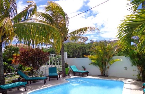 Grand-Baie Apartment | Homerez - 300 m away from the beach! Appartement for 4 ppl. with swimming-pool