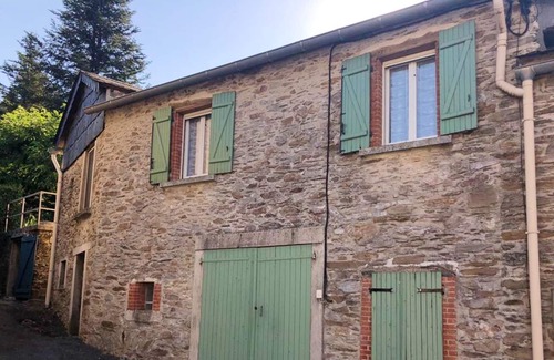 Le Masnau-Massuguies House | Homerez - Amazing house for 6 ppl. with terrace at Le Masnau-Massuguiès