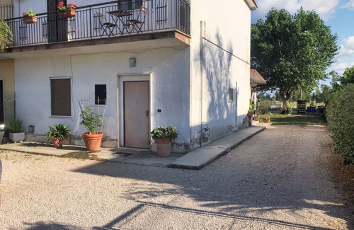 Borgo Santa Maria Apartment | Homerez - Apt. Cioccatelli - Garden, Parking