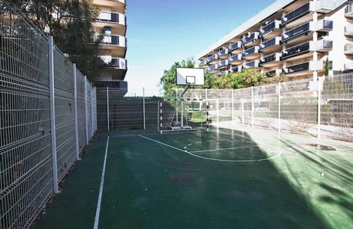 La Pineda Apartment | Homerez - Apt. near Platja de la Pineda