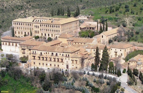 Plaza de Toros-Doctores-San Lazaro Apartment | Homerez - Apt historic centre Granada