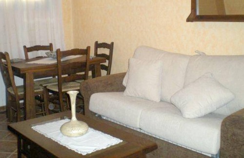 Hueva Apartment | Homerez - Beautiful appartement for 6 ppl. at Hueva