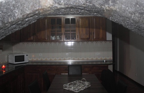 Angra do Heroismo House | Homerez - Charming house with sea view, São Mateus