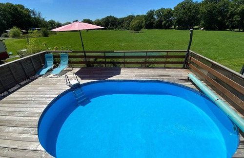 Saint-Pardoux House | Homerez - Charming Bungalow in Saint-Pardoux with Pool