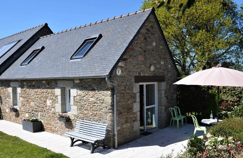 Botsorhel House | Homerez - Charming house in Botsorhel with fenced garden of 31 m²
