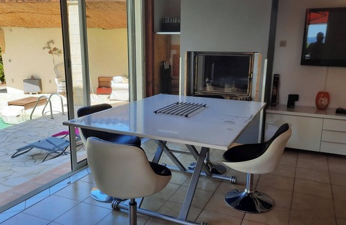 Merindol Villa | Homerez - Charming Villa in Mérindol with Private Pool