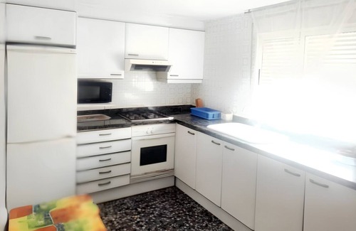 Venecia House | Homerez - Comfortable house in Gandia with terrace and garden