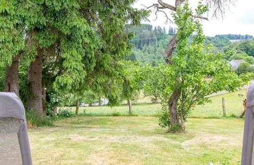 Fauvillers Apartment | Homerez - Cozy house with jacuzzi in Fauvillers