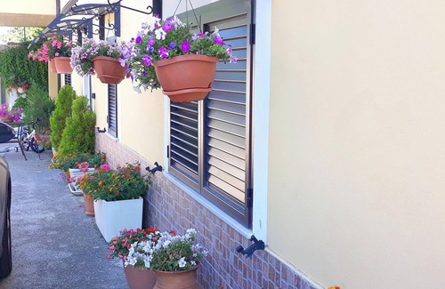 Canosa Sannita House | Homerez - House 50m² with sea and mountain view