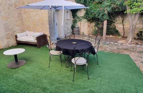 Narbonne House | Homerez - House in Narbonne with pool
