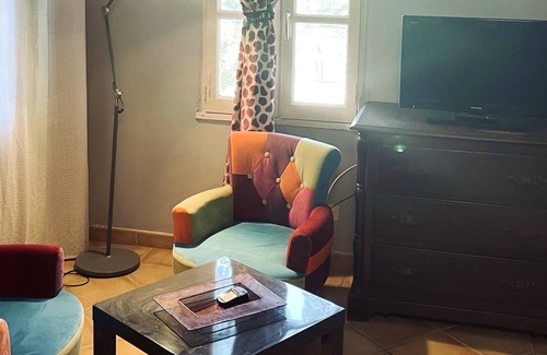 Violes Apartment | Homerez - Nice appartement 11 km away from the beach for 2 ppl. with shared pool