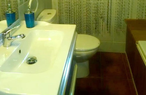 Llimiana House | Homerez - Nice house for 5 ppl. with garden and terrace at Llimiana