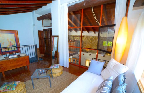 Chulilla House | Homerez - Spacious house for 5 ppl. with terrace and balcony at Chulilla