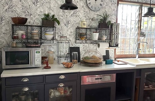 Les Avirons Villa | Homerez - Spacious villa with pool in Les Avirons