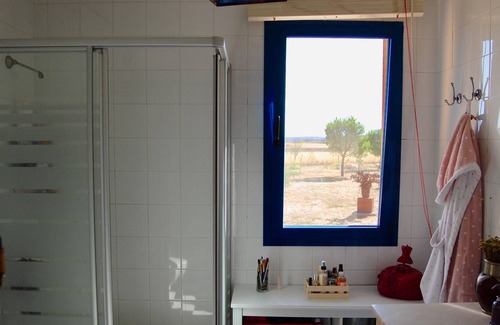 Uceda Villa | Homerez - Spacious villa for 7 ppl. with swimming-pool and terrace at Uceda