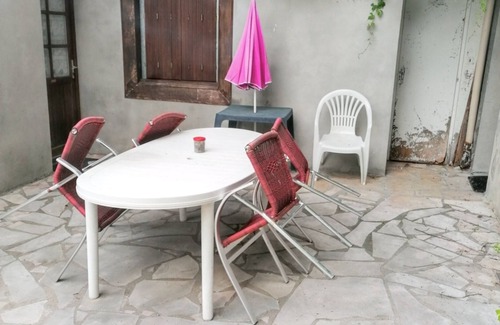 Neris-les-Bains Apartment | Homerez - Studio Néris-les-Bains