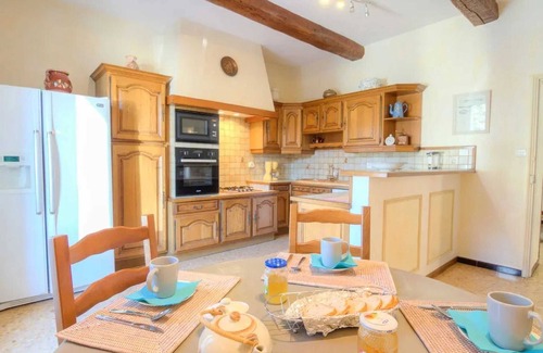 Althen-des-Paluds Villa | Homerez - Villa in Althen-des-Paluds