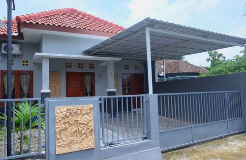 Depok House | Homestay Maguwoharjo By Simply Homy