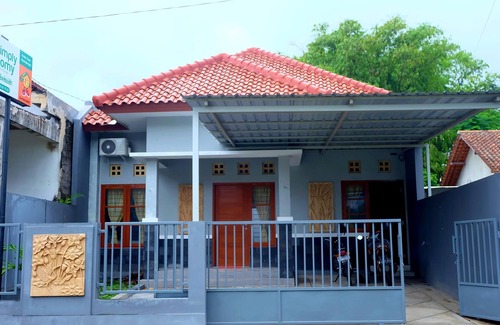 Depok House | Homestay Maguwoharjo By Simply Homy