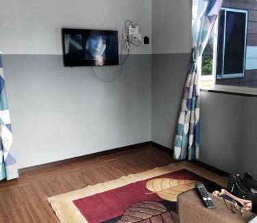 Gua House | Homestay Teratak D'Desa