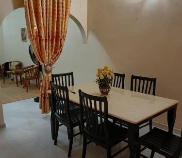 Kawasan Perindustrian Chendering House | Homestay Wanjanah