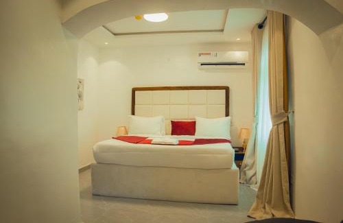 Lekki Hotel | HomeWorth Hotel