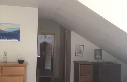 Leavenworth Other | Homey spacious get away just outside of leavenworth.