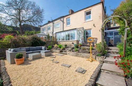 Richmond House | Honey Cottage