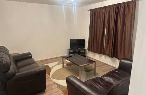 Peterborough House | Honeyhill Retreat in Peterborough